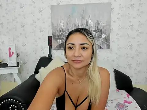 milf bigass  online show from 02-16-26, 12:37