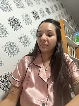 Snapshot of samilux5 chatting on 05-17-26, 05:18 samilux5 online show from 05-17-26, 05:18