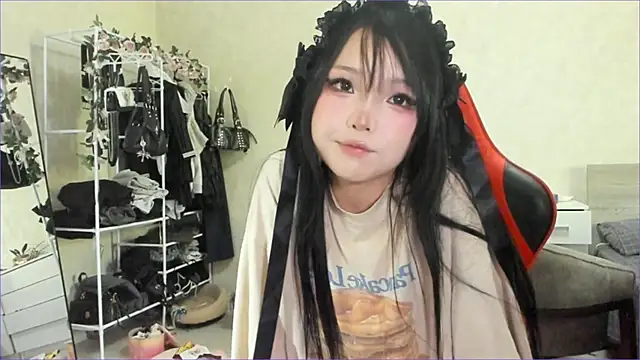 Snapshot of wastforu chatting on 06-08-26, 11:22 wastforu online show from 06-08-26, 11:22