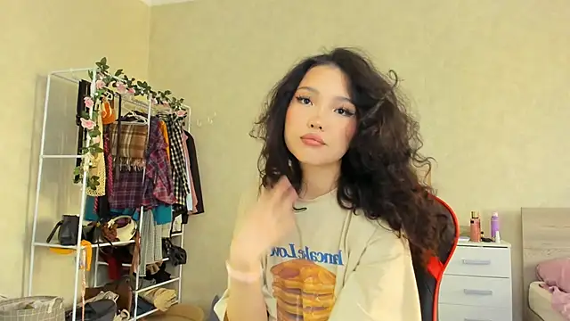 wastforu online show from 10-17-25, 06:17