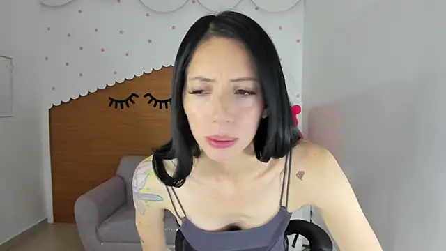 Snapshot of jess_1a chatting on 12-22-24, 03:00 jess 1a online show from 12-22-24, 03:00