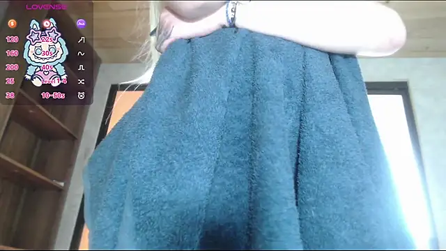 Snapshot of Sally23_ chatting on 10-10-25, 02:29 Sally23 online show from 10-10-25, 02:29