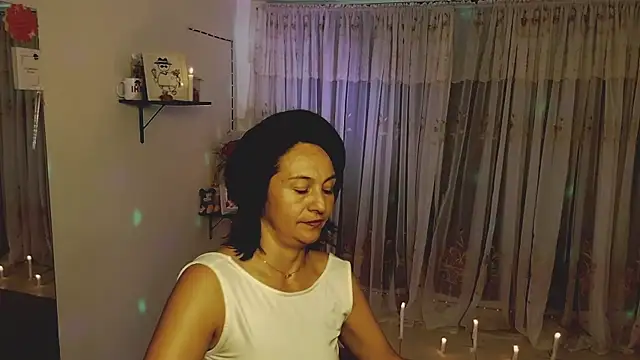 lollita 23  online show from 10-18-25, 08:44