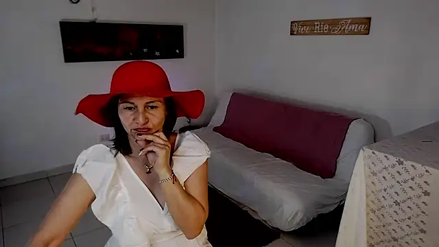 lollita 23  online show from 11-28-25, 07:47