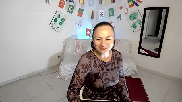 lollita 23  online show from 07-18-26, 07:55