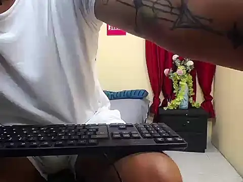 Snapshot of two_monstercock chatting on 10-14-25, 11:47 two monstercock online show from 10-14-25, 11:47