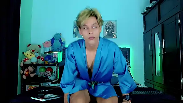 Liamscott  online show from 10-30-25, 12:53