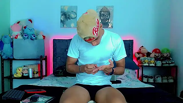 Liamscott  online show from 03-17-26, 12:46