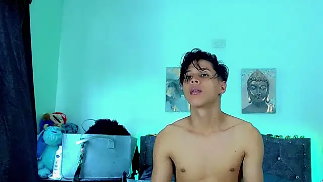 Liamscott  online show from 02-10-26, 07:46