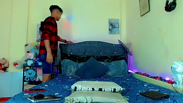 Liamscott  online show from 03-20-26, 06:09