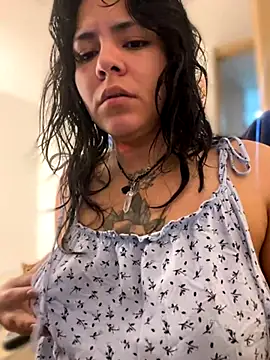 JulianaCastillo online show from 09-26-25, 02:29