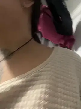 JulianaCastillo online show from 11-01-25, 09:25