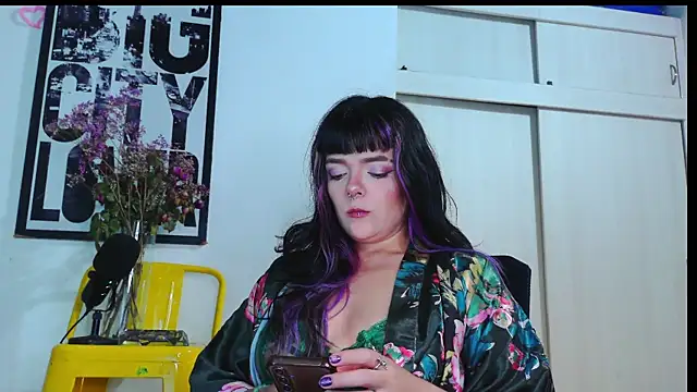 purple em69 online show from 04-21-26, 06:31