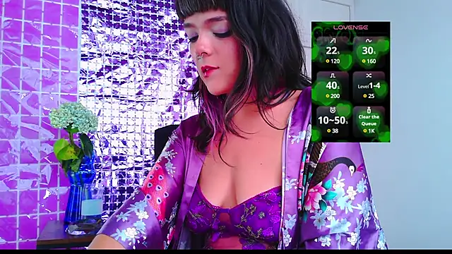 Snapshot of purple_em69 chatting on 03-12-25, 05:49 purple em69 online show from 03-12-25, 05:49