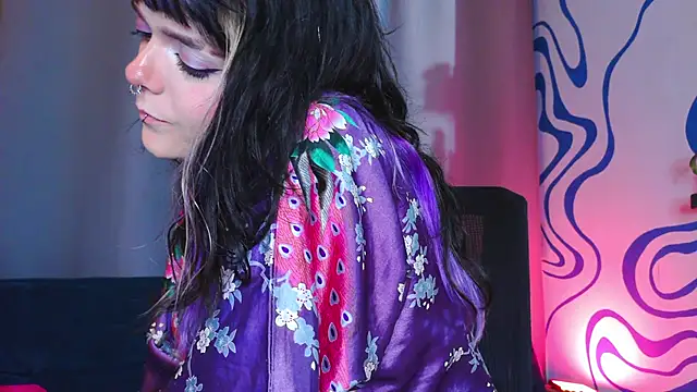 Snapshot of purple_em69 chatting on 10-02-25, 04:27 purple em69 online show from 10-02-25, 04:27