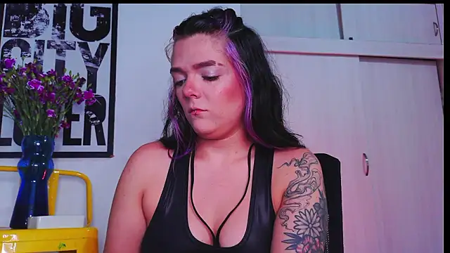 Snapshot of purple_em69 chatting on 02-22-26, 09:27 purple em69 online show from 02-22-26, 09:27