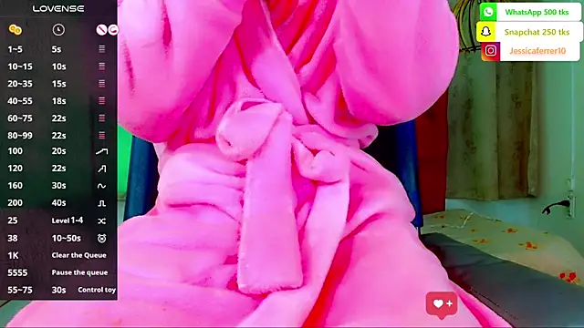Snapshot of Jessica_smith_1 chatting on 10-15-25, 11:29 Jessica smith 1 online show from 10-15-25, 11:29