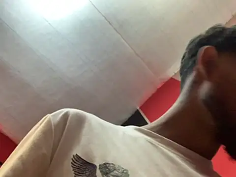 tanned boy online show from 04-02-26, 09:38