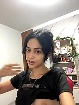 HannaSexyy online show from 12-17-25, 05:23