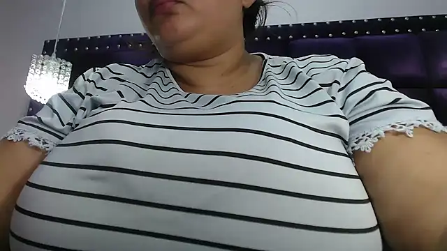 CrushOnMe  online show from 10-29-25, 07:13