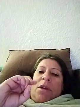 Snapshot of LucifernandaSw chatting on 05-17-26, 10:48 LucifernandaSw online show from 05-17-26, 10:48