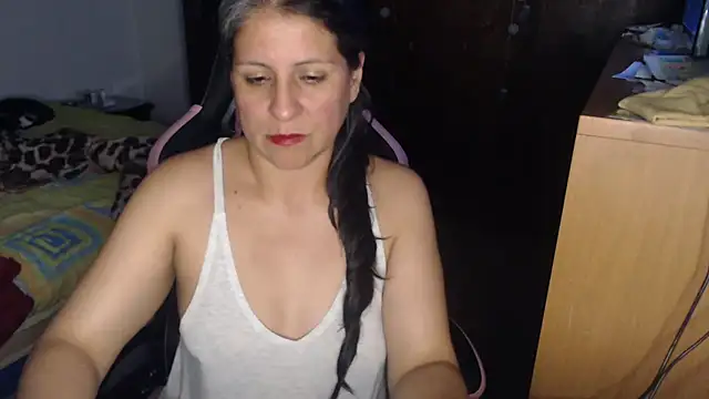 Snapshot of LucifernandaSw chatting on 04-23-26, 03:46 LucifernandaSw online show from 04-23-26, 03:46