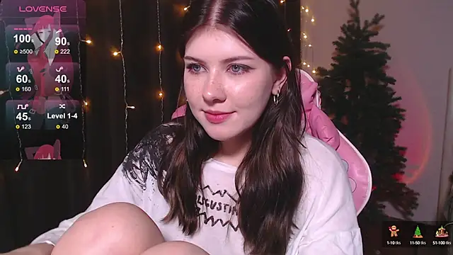 Snapshot of CutieTori chatting on 12-27-24, 12:34 CutieTori online show from 12-27-24, 12:34