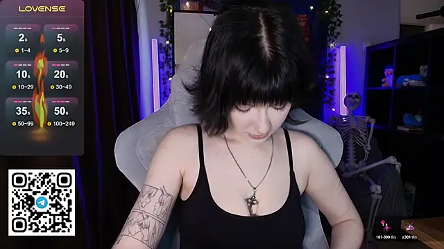 Snapshot of CutieTori chatting on 04-23-26, 09:49 CutieTori online show from 04-23-26, 09:49