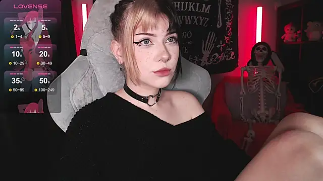 CutieTori online show from 11-13-25, 10:08