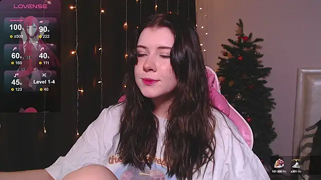 Snapshot of CutieTori chatting on 01-08-25, 11:10 CutieTori online show from 01-08-25, 11:10