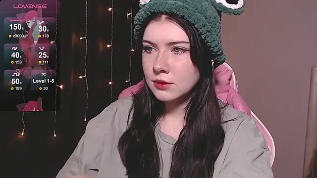 Snapshot of CutieTori chatting on 01-28-25, 11:38 CutieTori online show from 01-28-25, 11:38