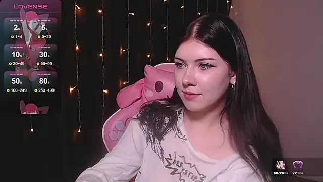 Snapshot of CutieTori chatting on 02-16-25, 01:05 CutieTori online show from 02-16-25, 01:05