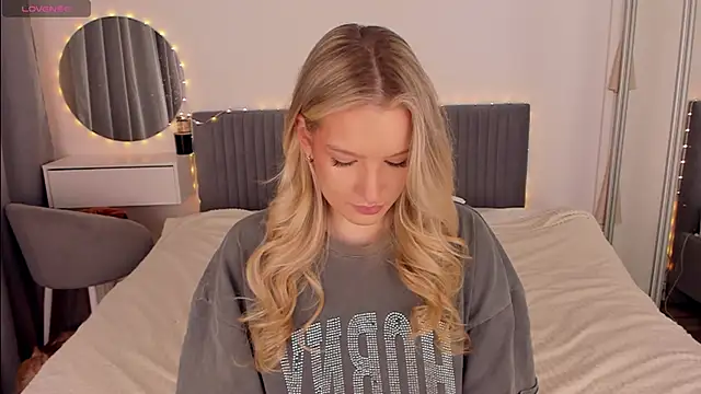 CassieRayss online show from 02-25-26, 02:28