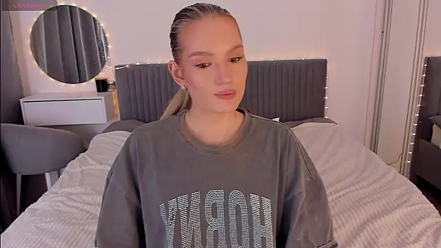 CassieRayss online show from 01-15-26, 04:21