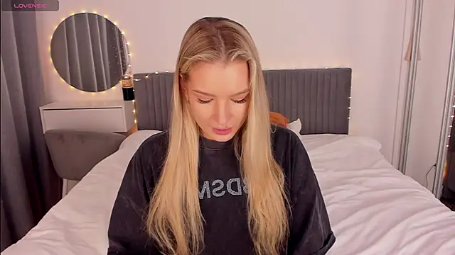 CassieRayss online show from 03-10-26, 11:36