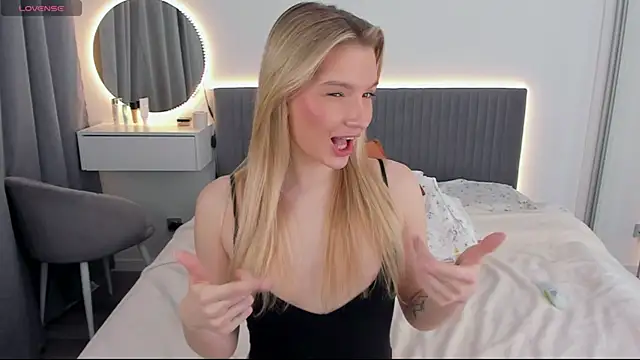 CassieRayss online show from 02-16-25, 11:06
