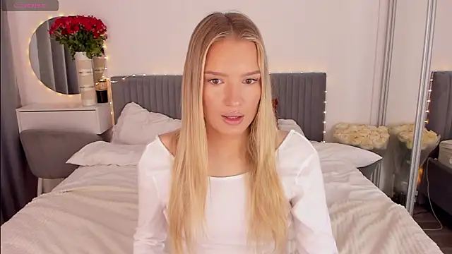 CassieRayss online show from 03-25-26, 12:15