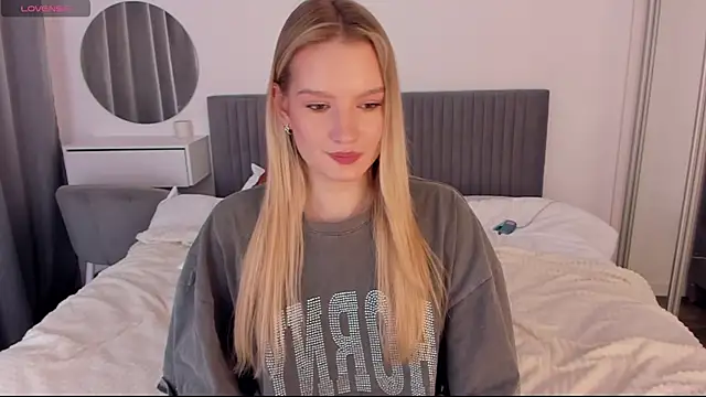 CassieRayss online show from 11-16-25, 11:04