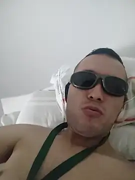 Yeye25199 online show from 02-18-25, 09:32