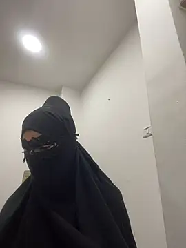Hijabi HotGirls online show from 03-06-25, 11:53