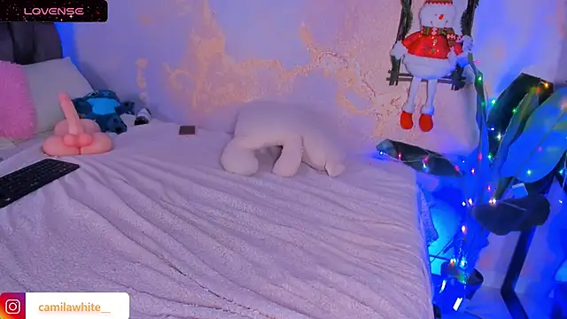 camilawhite   online show from 12-13-25, 08:04