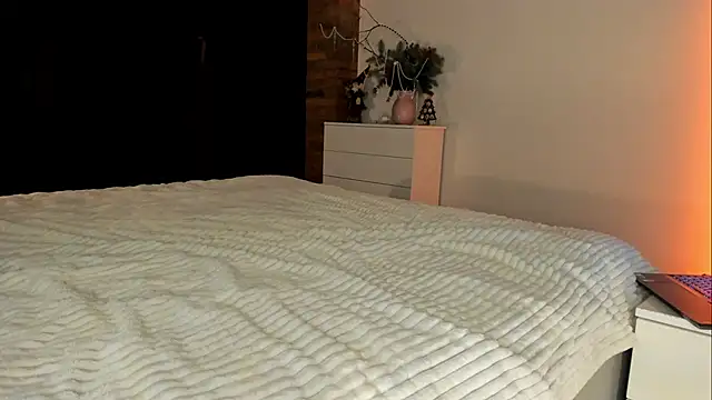 Rachel Rey online show from 12-18-25, 06:34