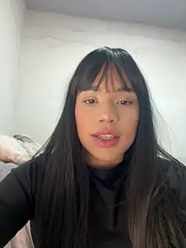 Snapshot of GoddessBrunette chatting on 10-26-25, 08:09 GoddessBrunette online show from 10-26-25, 08:09