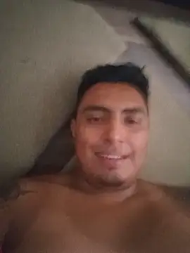 Snapshot of Leon_69ht chatting on 06-06-26, 10:26 Leon 69ht online show from 06-06-26, 10:26
