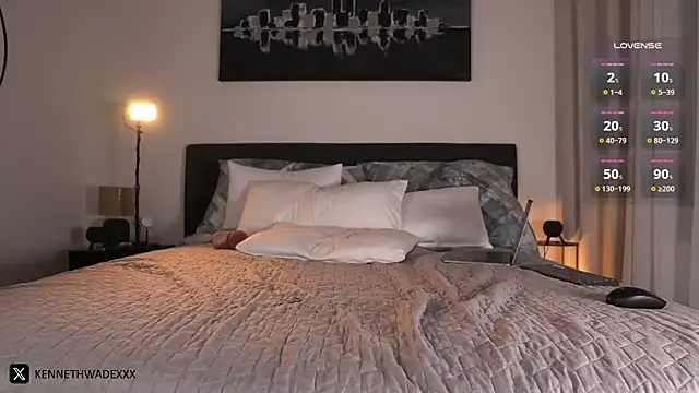 Snapshot of kennethwade chatting on 10-04-25, 09:16 kennethwade online show from 10-04-25, 09:16