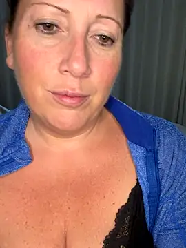 xsexycurvymilf online show from 10-06-25, 02:07