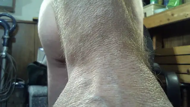 handsomeguy0729 online show from 06-09-26, 12:28