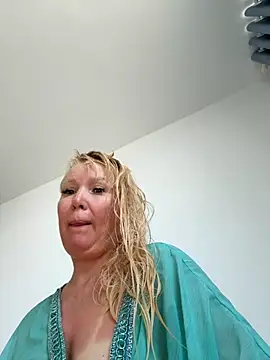 EmmaInLove23 online show from 11-05-25, 02:36