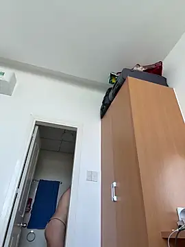 EmmaInLove23 online show from 02-02-26, 02:43