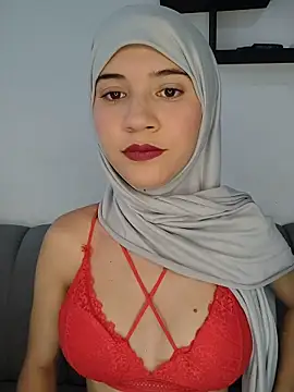 Snapshot of hanaa_18 chatting on 07-22-26, 03:58 hanaa 18 online show from 07-22-26, 03:58